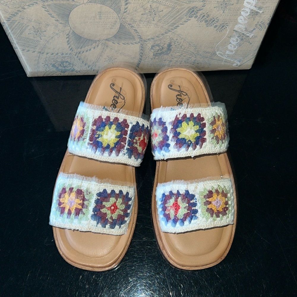 NWT Free People crochet sandals 37.5 - Picture 5 of 12